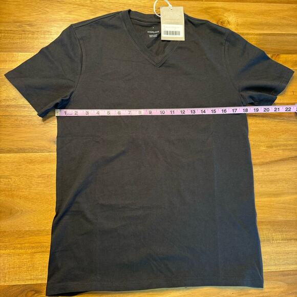 Everlane The Organic Cotton V Neck Tee Shirt NEW - Picture 8 of 10
